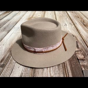 New Wyeth Fedora Hat Adjustable Great Band